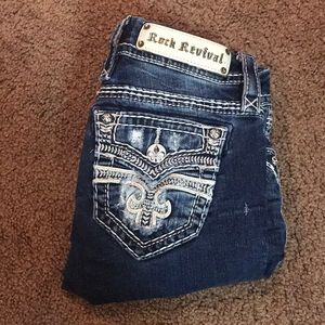 Rock revivals size 24